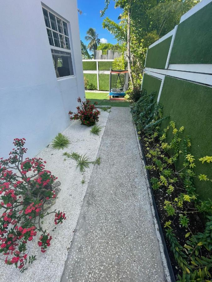 Scarlett Studios: Embassy-Friendly with Airport Transfer Bridgetown Exterior photo