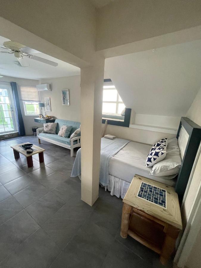 Scarlett Studios: Embassy-Friendly with Airport Transfer Bridgetown Exterior photo